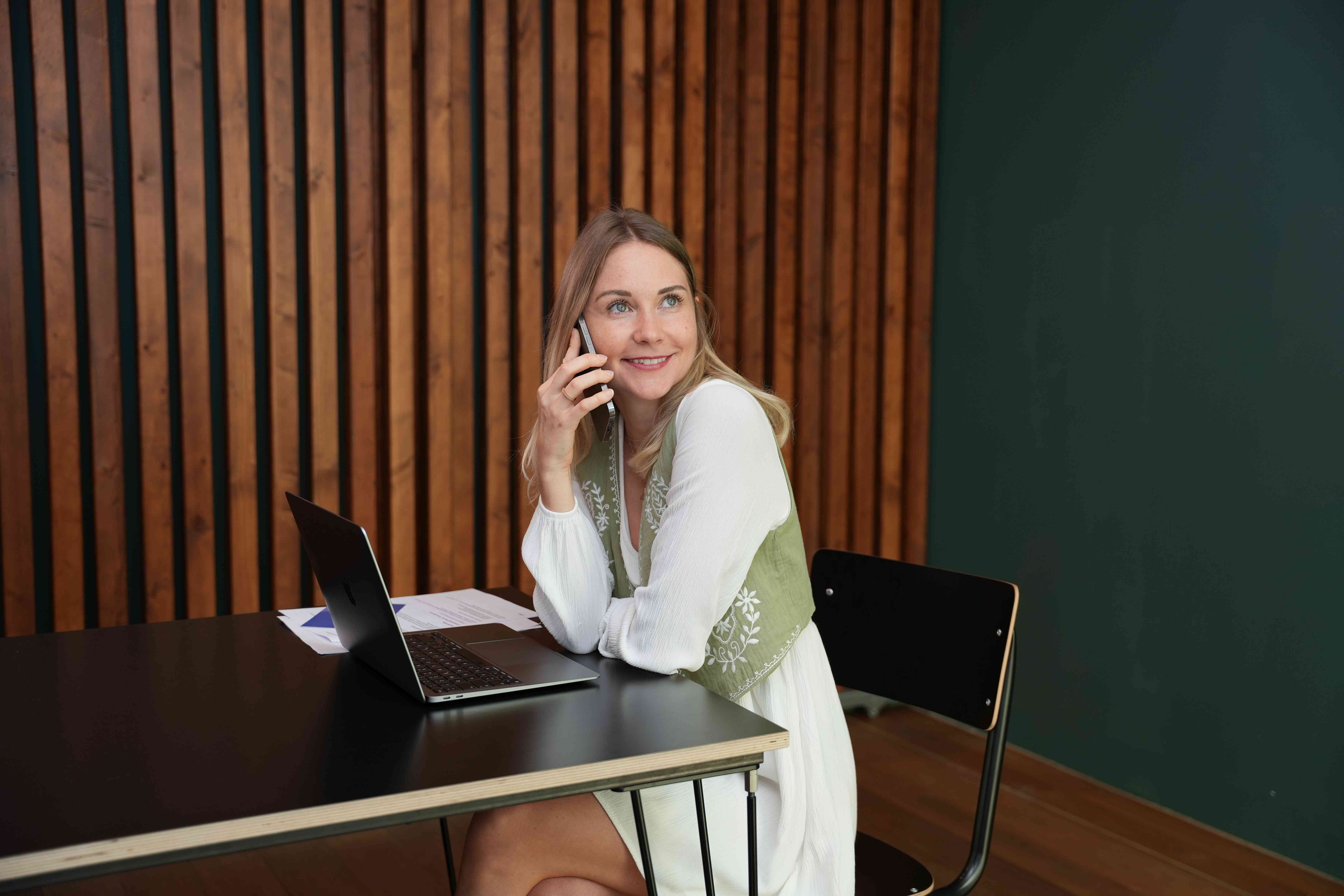 Daniela Sentesch - Ihre Ansprechpartnerin für Direktvermittlung